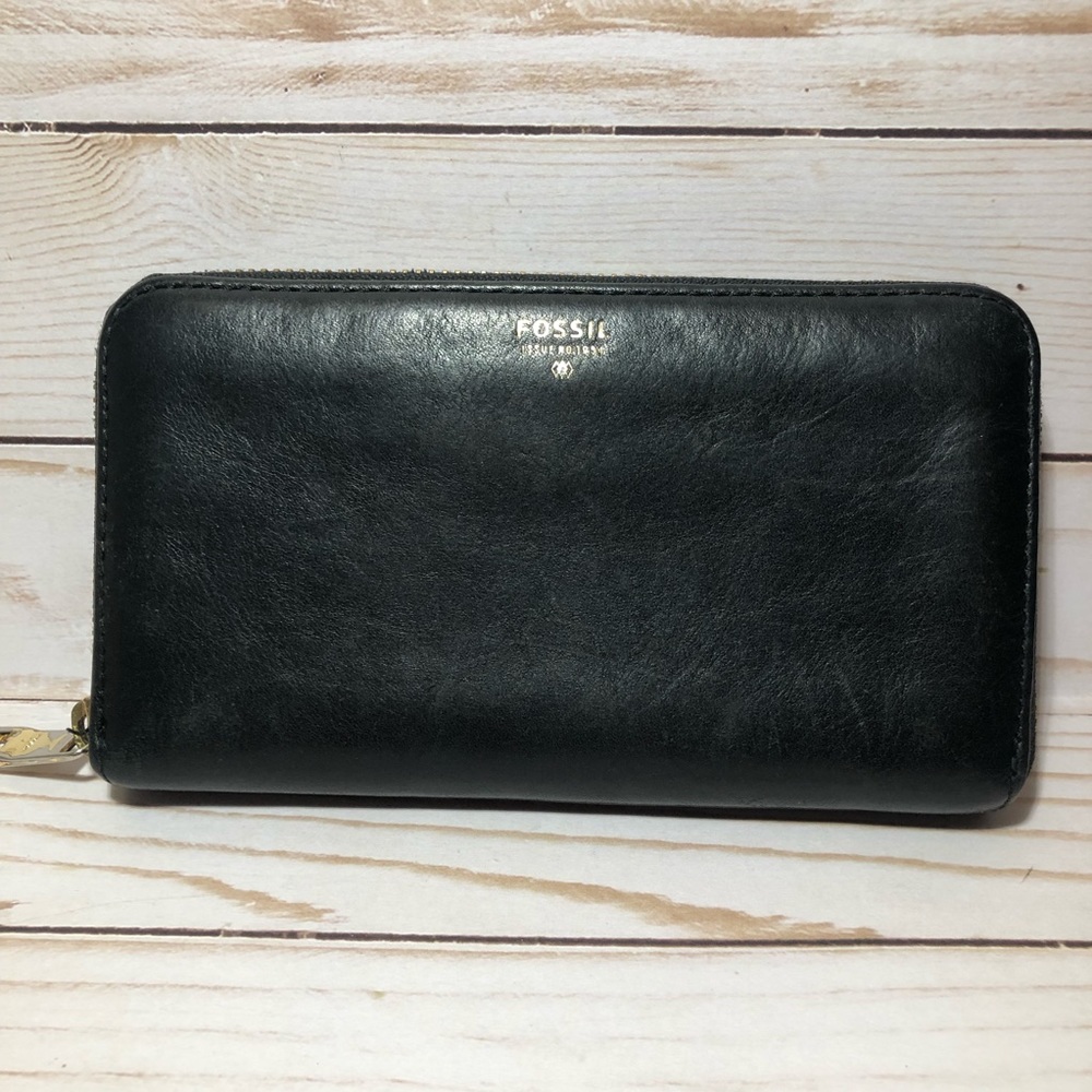 Fossil Zip Around Black Leather Wallet